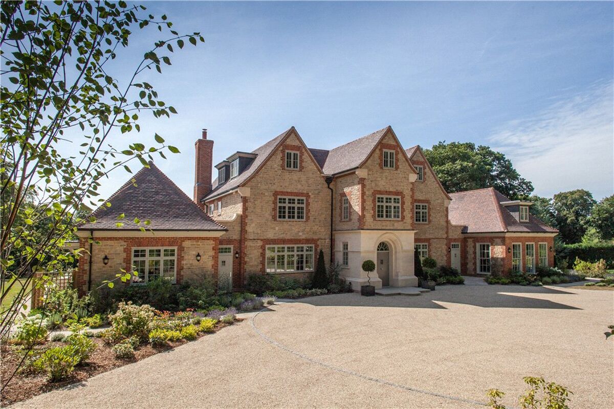 house for sale in Durford Wood, Petersfield, Hampshire, GU31