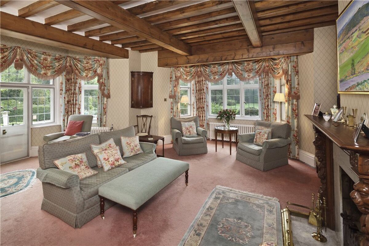 house for sale in Beacon Hill, Wickham Essex, CM8 CHO130557