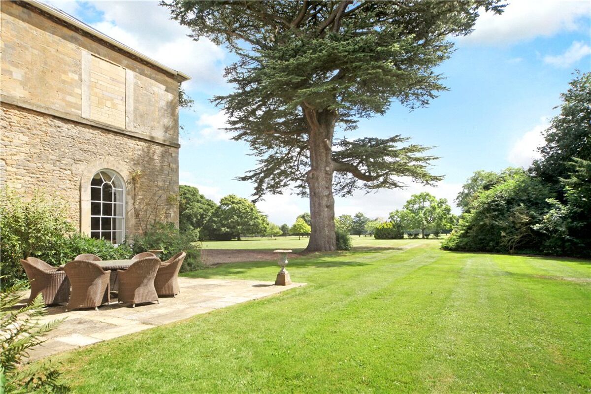 house for sale in Lathbury, Newport Pagnell, Buckinghamshire, MK16