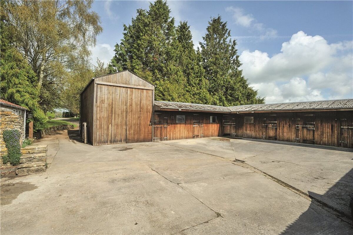 house for sale in Longburton, Sherborne, Dorset, DT9 CHO130586