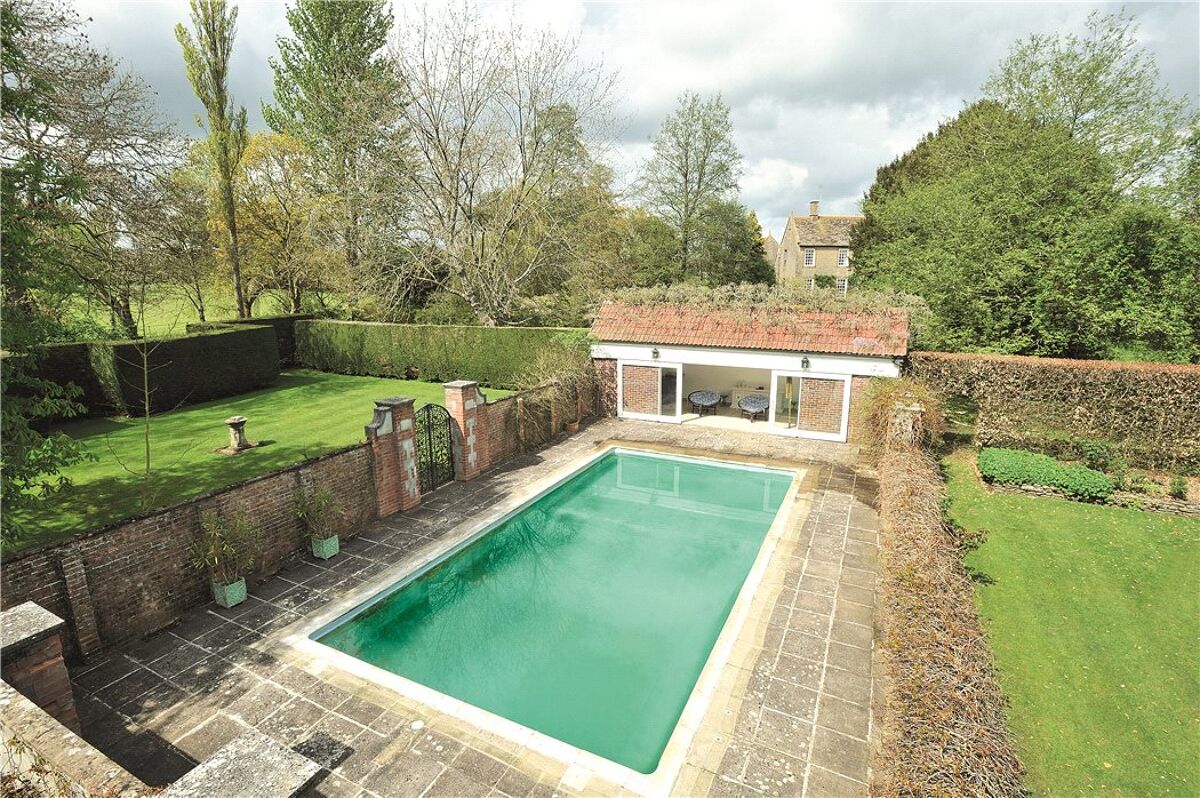 house for sale in Longburton, Sherborne, Dorset, DT9 CHO130586