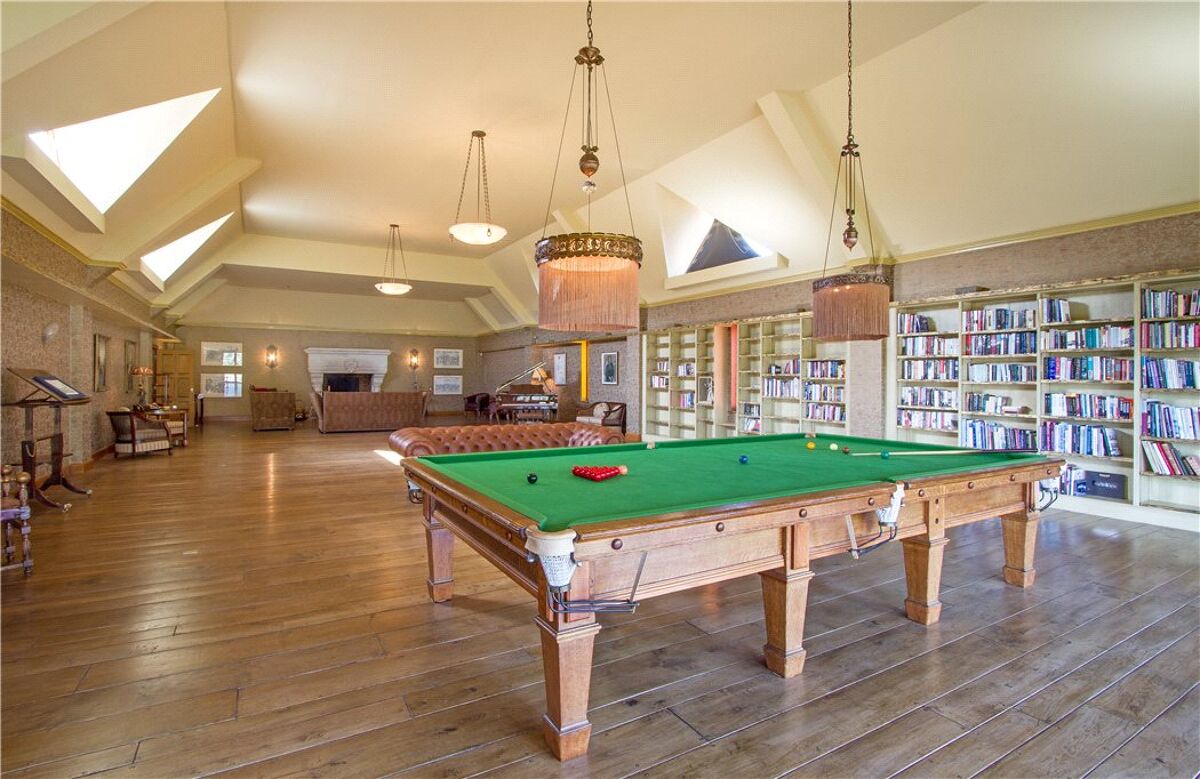 house for sale in Thursley, Godalming, Surrey, GU8 CHO140016 Knight