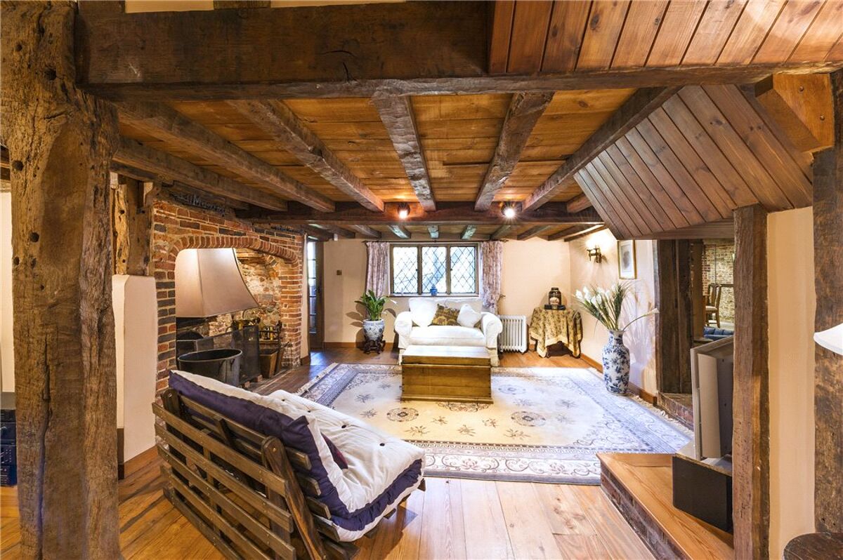 house for sale in Thursley, Godalming, Surrey, GU8 CHO140016 Knight