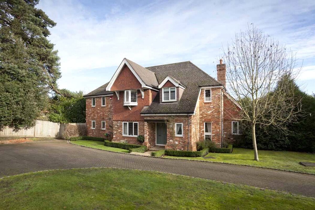 house for sale in Claremont Lane, Esher, Surrey, KT10 CHO140022