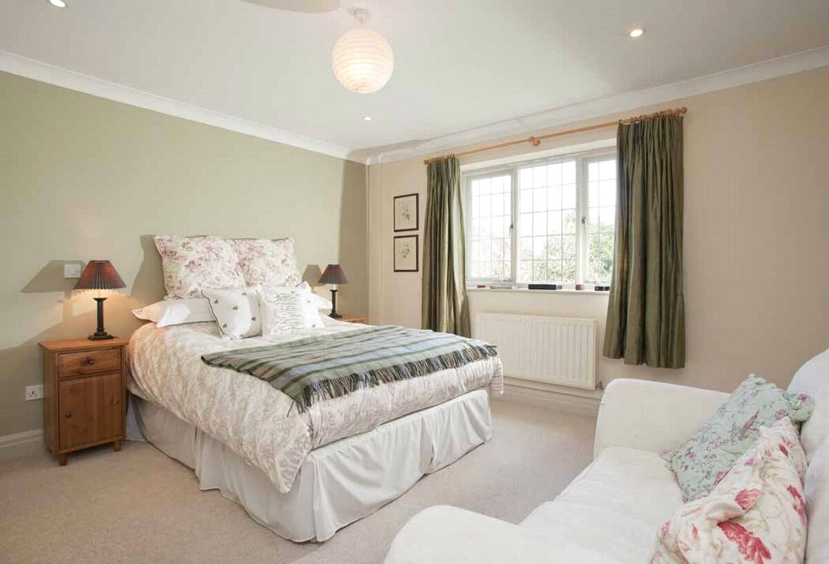 house for sale in Claremont Lane, Esher, Surrey, KT10 CHO140022