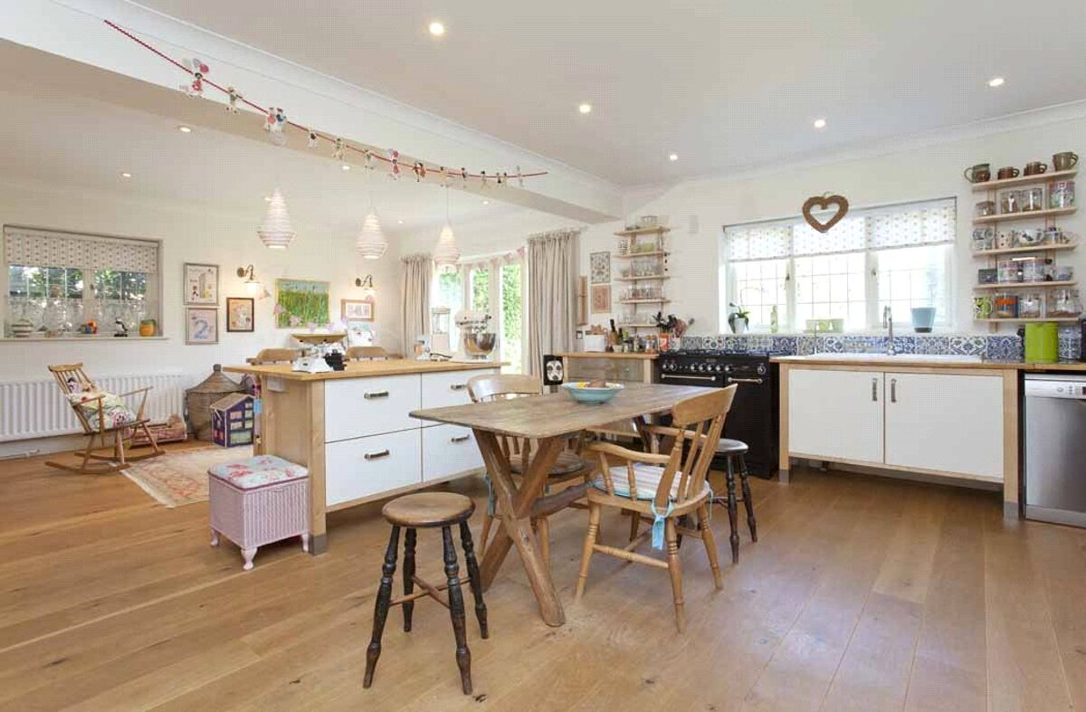 house for sale in Claremont Lane, Esher, Surrey, KT10 CHO140022