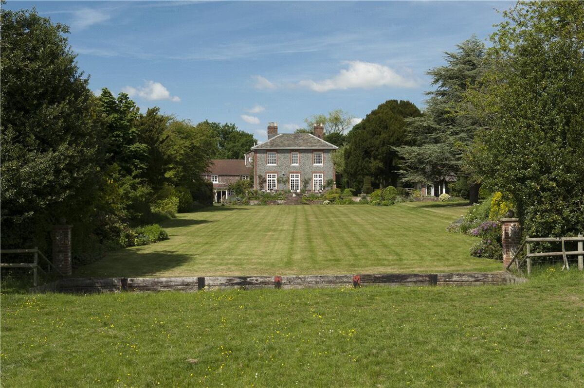 house for sale in Old London Road, Ewelme, Wallingford, Oxfordshire, OX10 CHO140073 Knight Frank