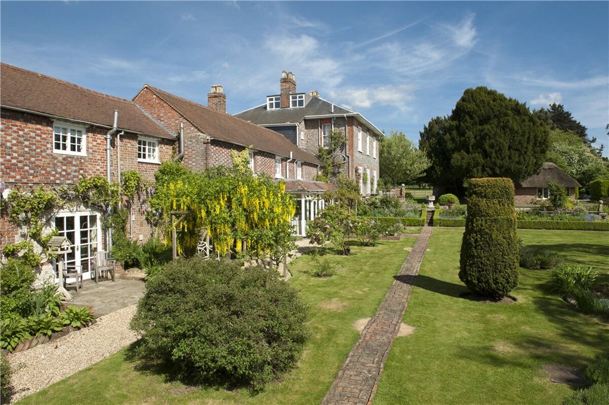 house for sale in Old London Road, Ewelme, Wallingford, Oxfordshire, OX10 CHO140073 Knight Frank