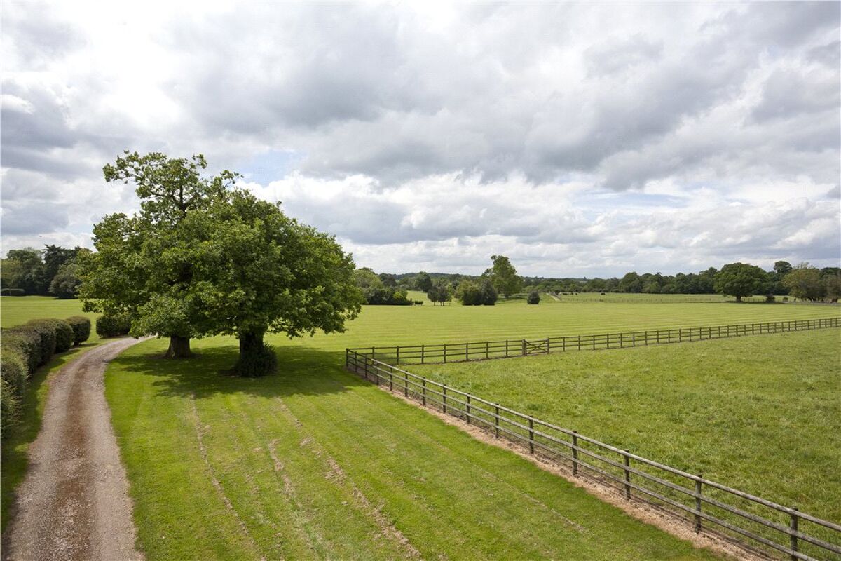 house for sale in The Park, Codicote, Hertfordshire, SG4 CHO140138