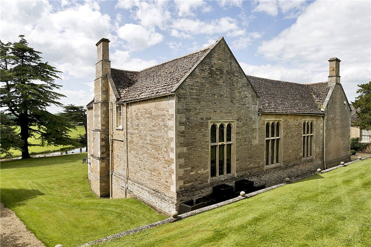 house for sale in High Street, Duddington, Stamford, Northamptonshire