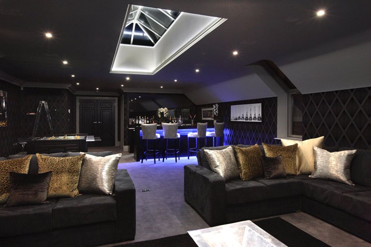 house for sale in Montrose Gardens, Oxshott, Leatherhead, Surrey, KT22 CHO140301 Knight Frank