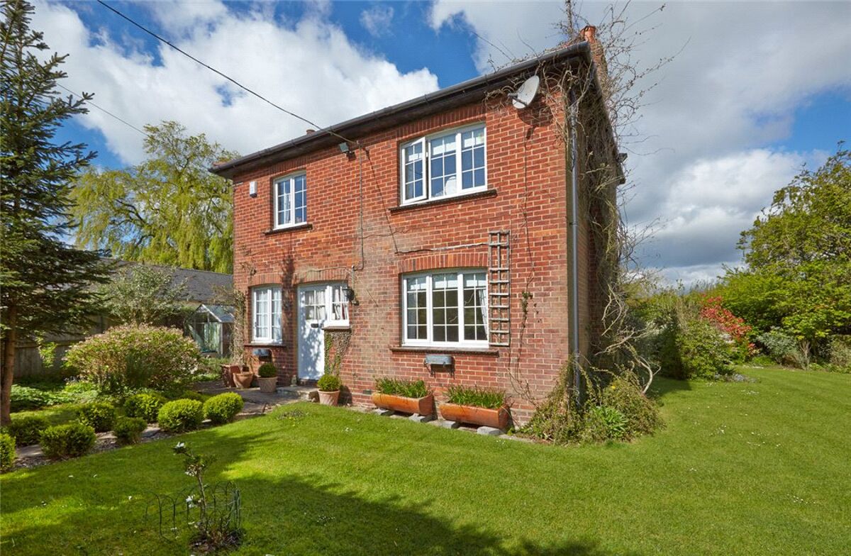 House For Sale In Vicarage Road Whaddon Buckinghamshire Mk17 Cho140396 Knight Frank