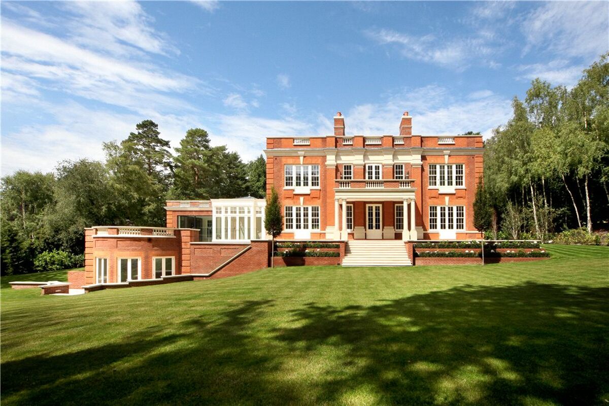 Immobili in vendita Yaffle Road, St Hill, Weybridge, Surrey, KT13 Knight Frank