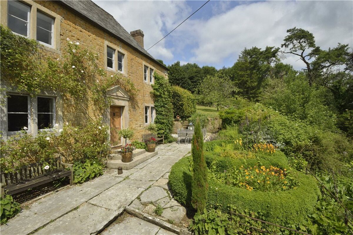 house for sale in Yarlington, Wincanton, Somerset, BA9 CHO150171