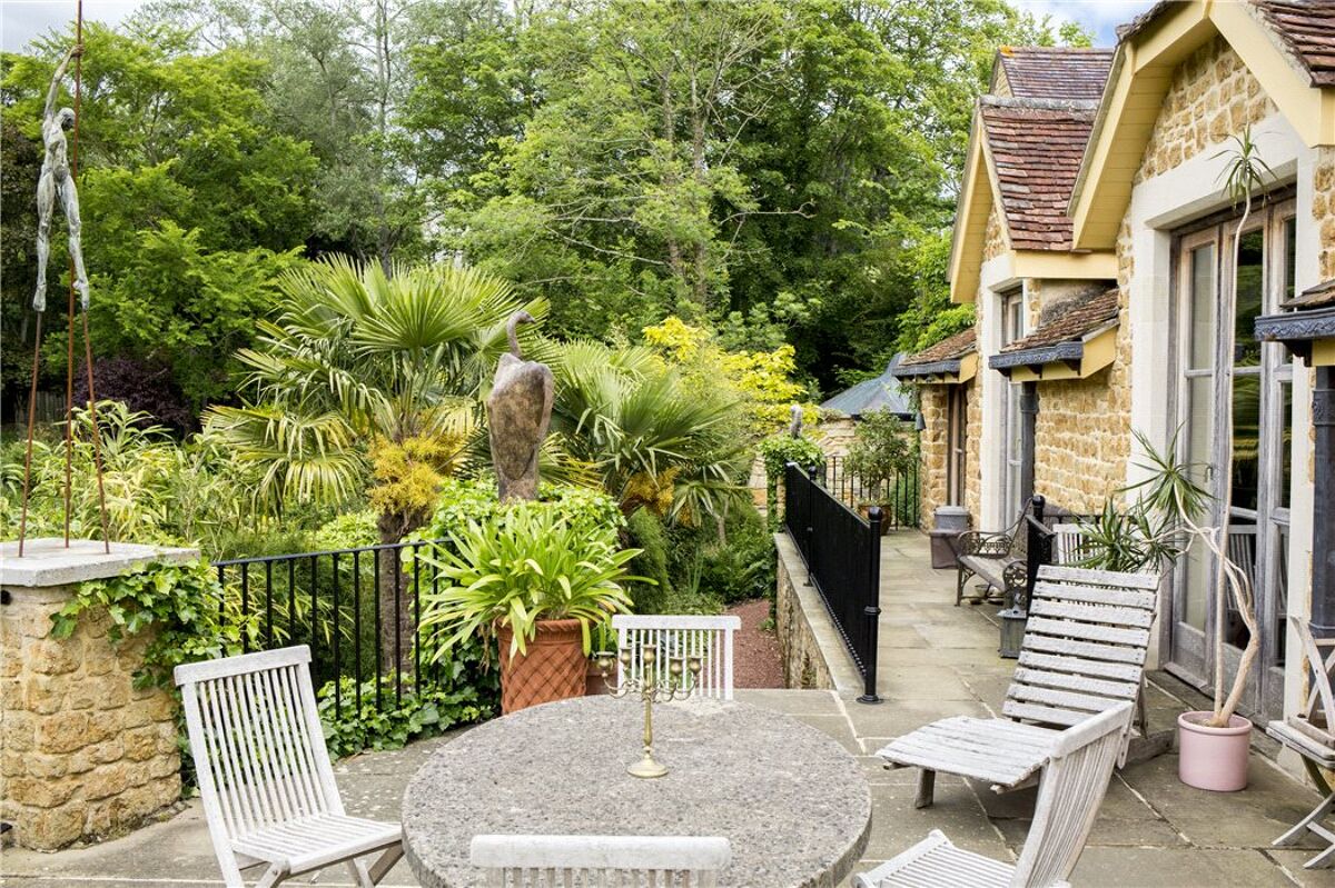 house for sale in Maperton, Wincanton, Somerset, BA9 CHO150201