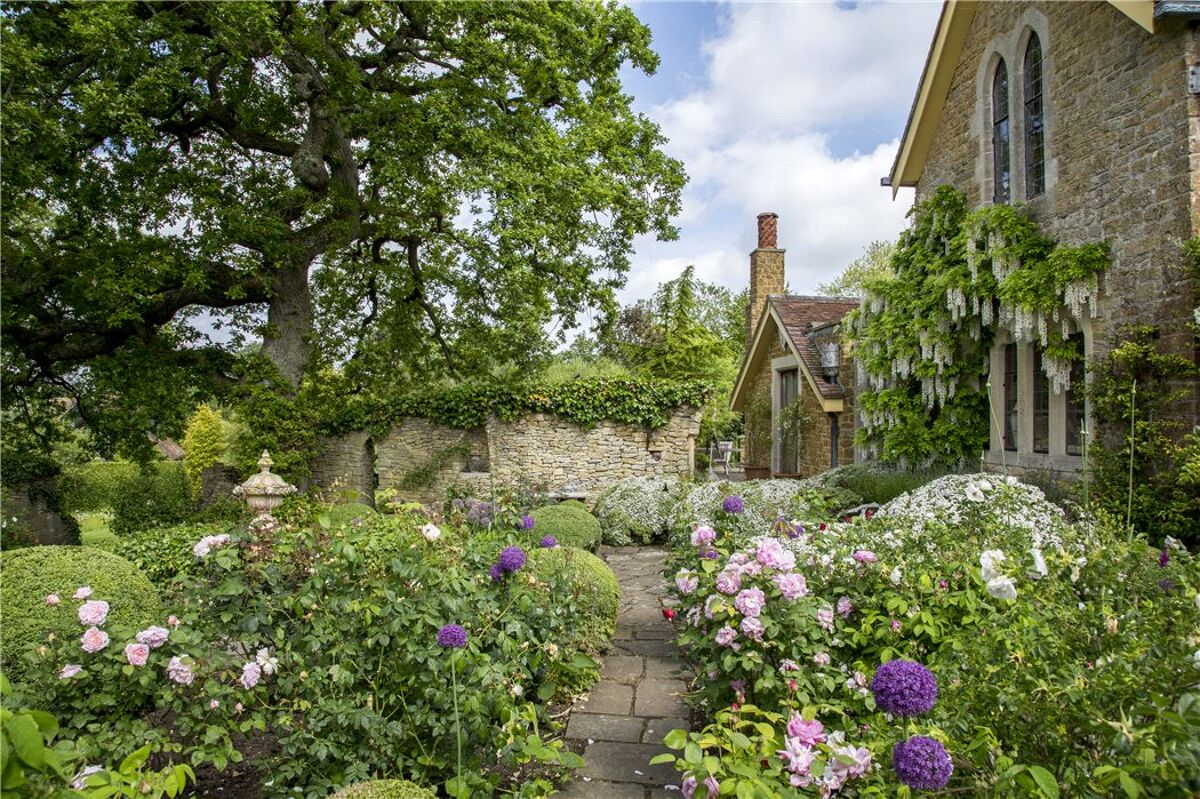 house for sale in Maperton, Wincanton, Somerset, BA9 CHO150201