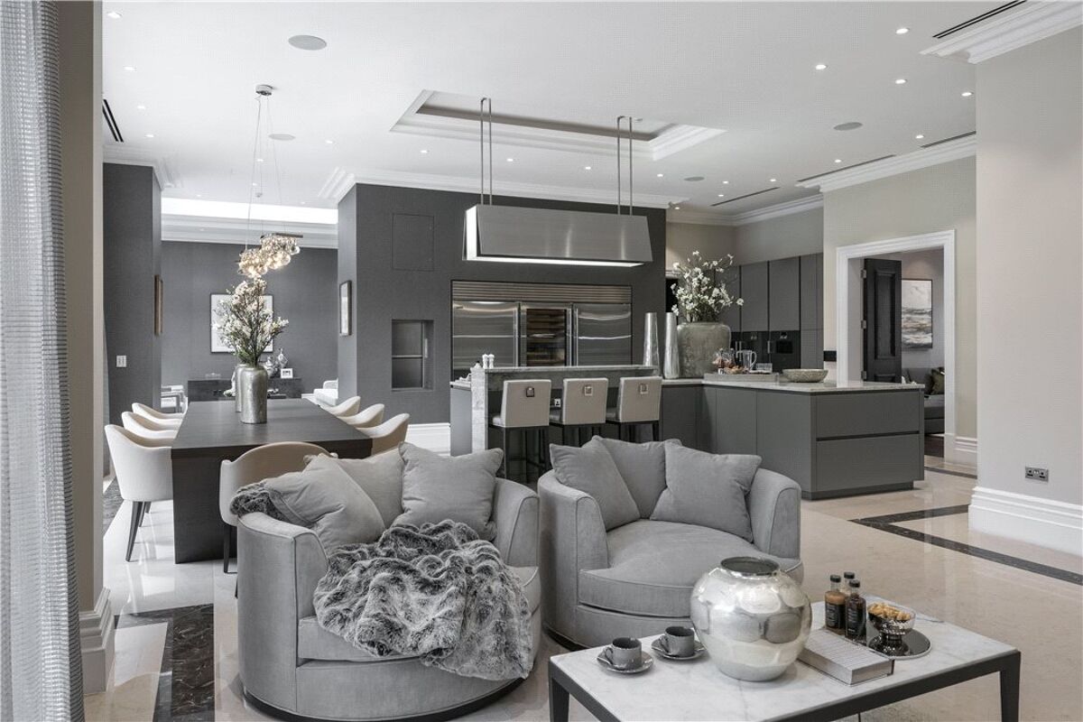 house for sale in Pinewood Road, Wentworth, Virginia Water, Surrey, GU25 CHO150266 Knight Frank