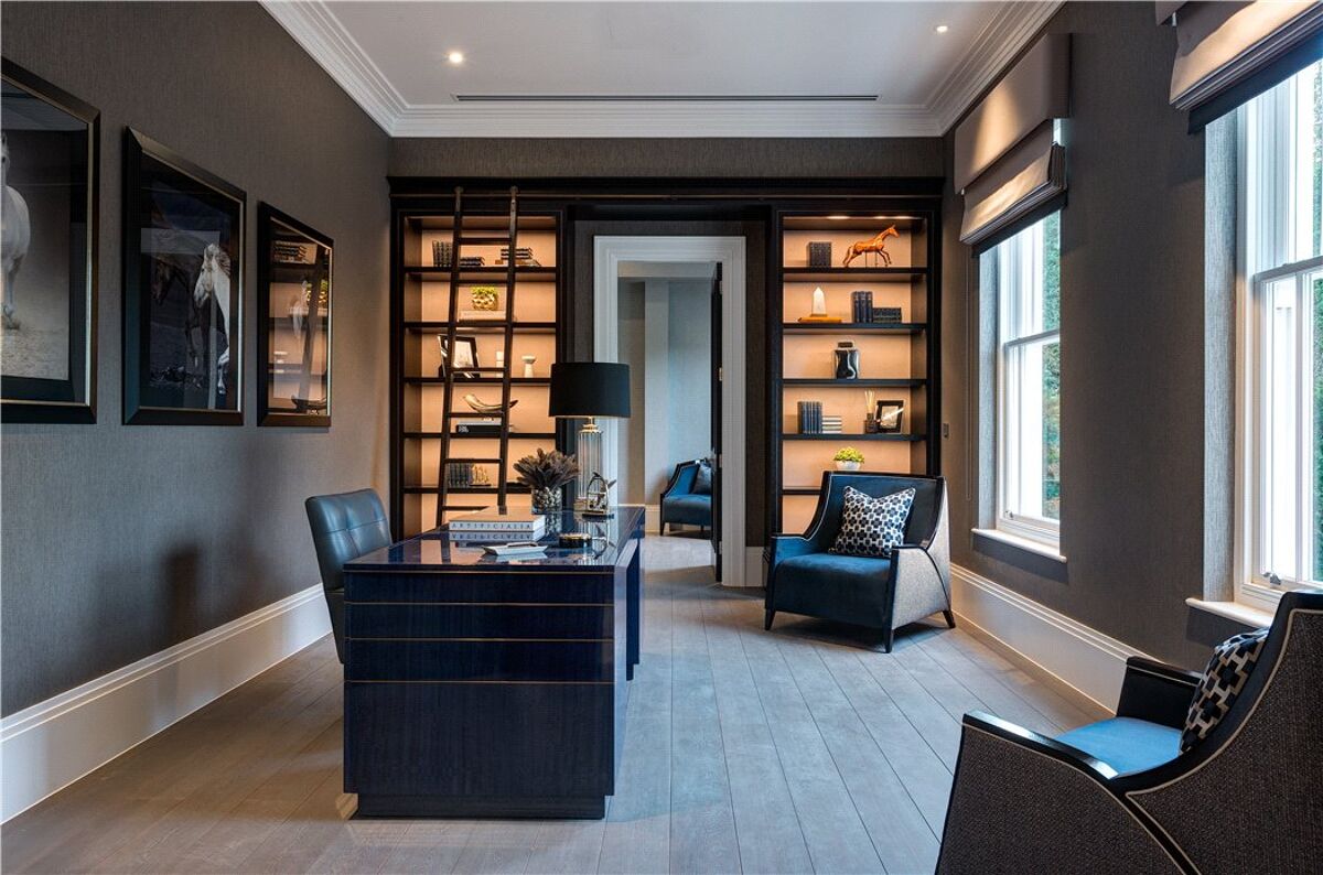 house for sale in Titlarks Hill, Sunningdale, Ascot, Berkshire, SL5