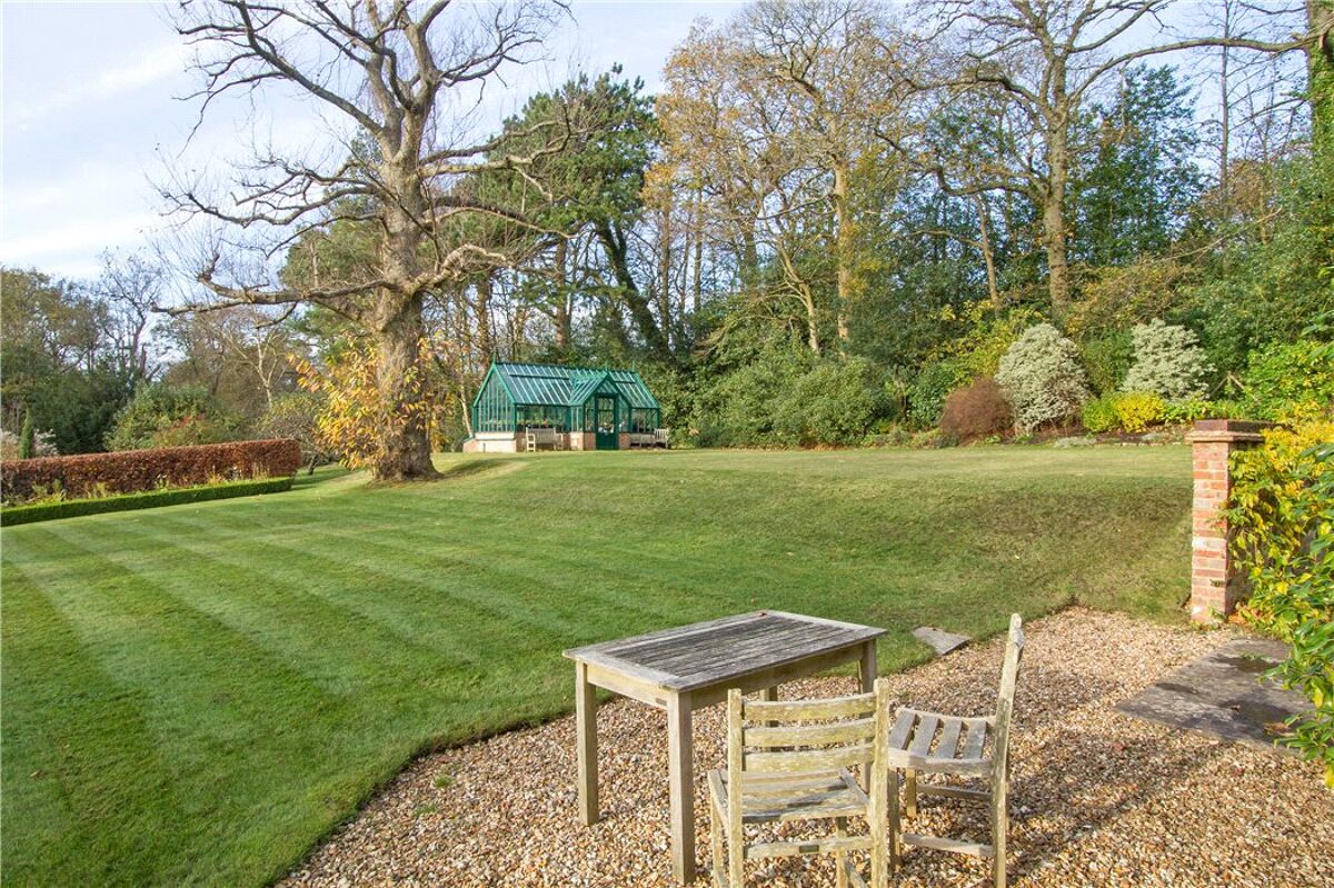 house for sale in Old Kiln Lane, Churt, Farnham, Surrey, GU10