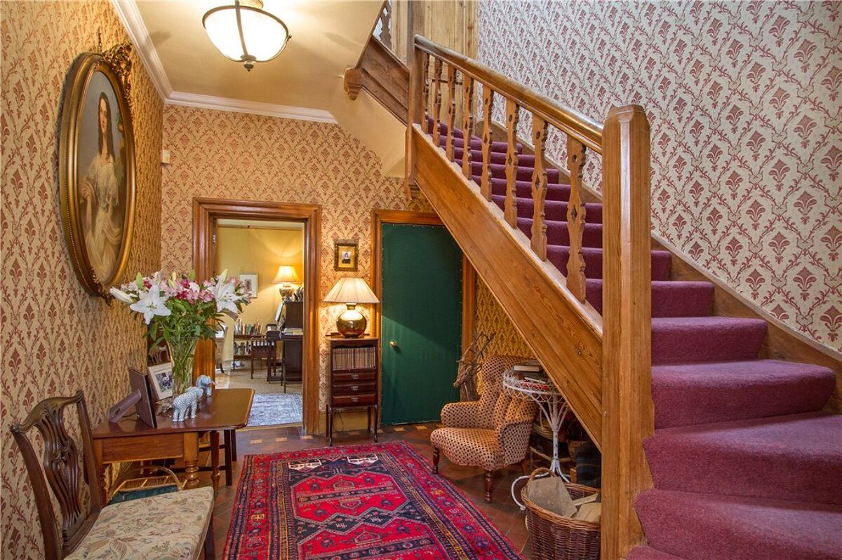 house for sale in Old Kiln Lane, Churt, Farnham, Surrey, GU10