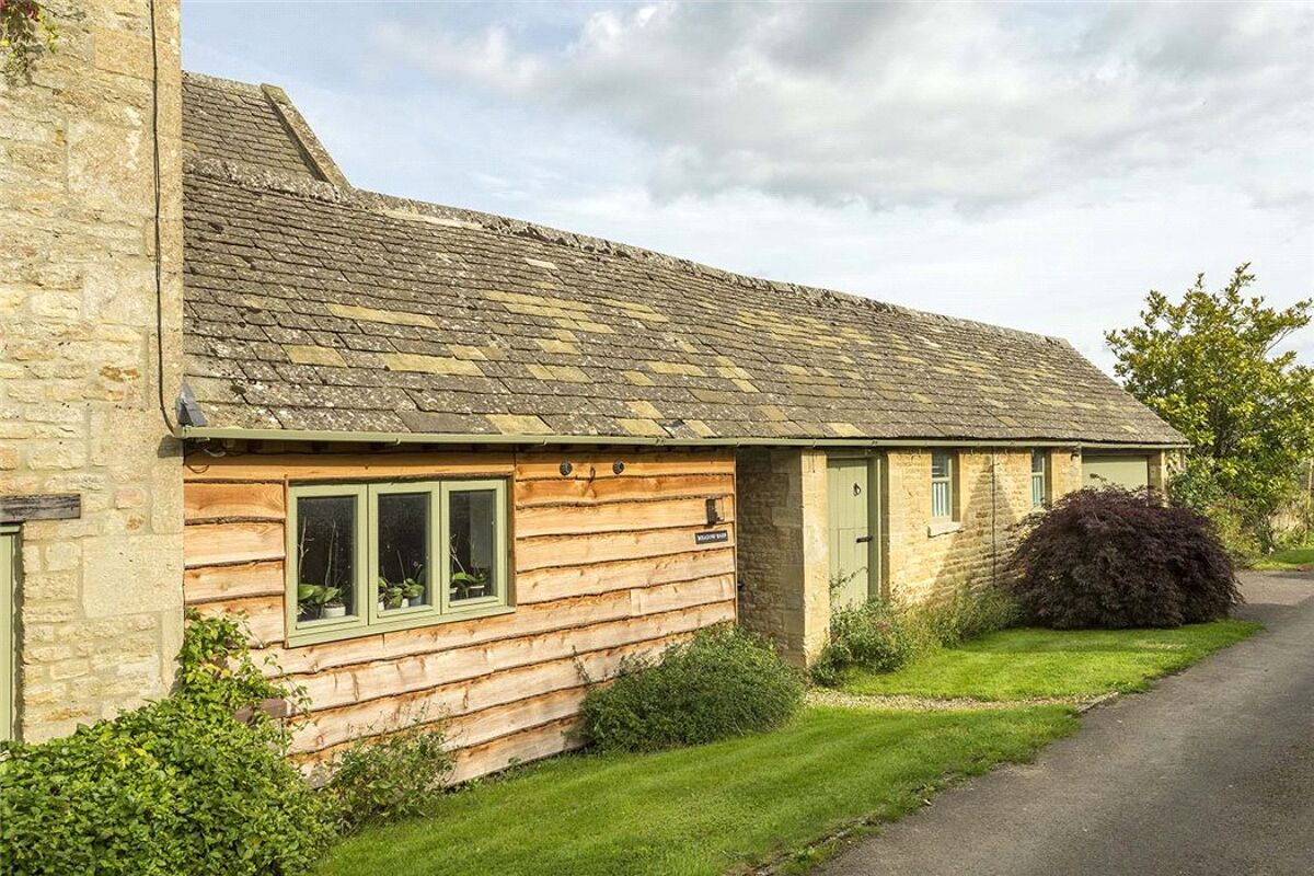 house for sale in Taynton, Burford, Oxfordshire, OX18 CHO160103