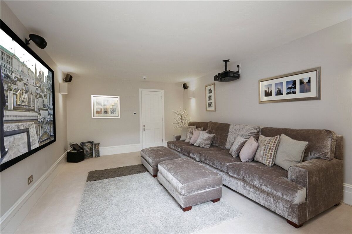 house for sale in Lebanon Park, Twickenham, TW1 CHO160134 Knight Frank