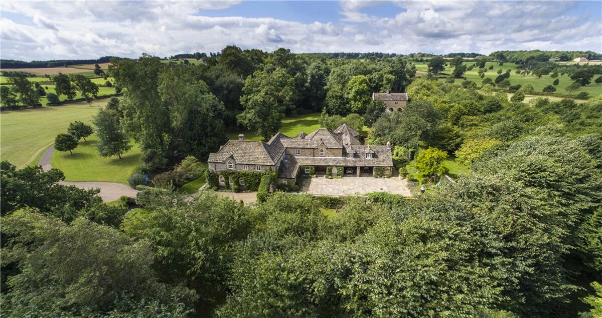 house for sale in Studley Roger, Ripon, North Yorkshire, HG4