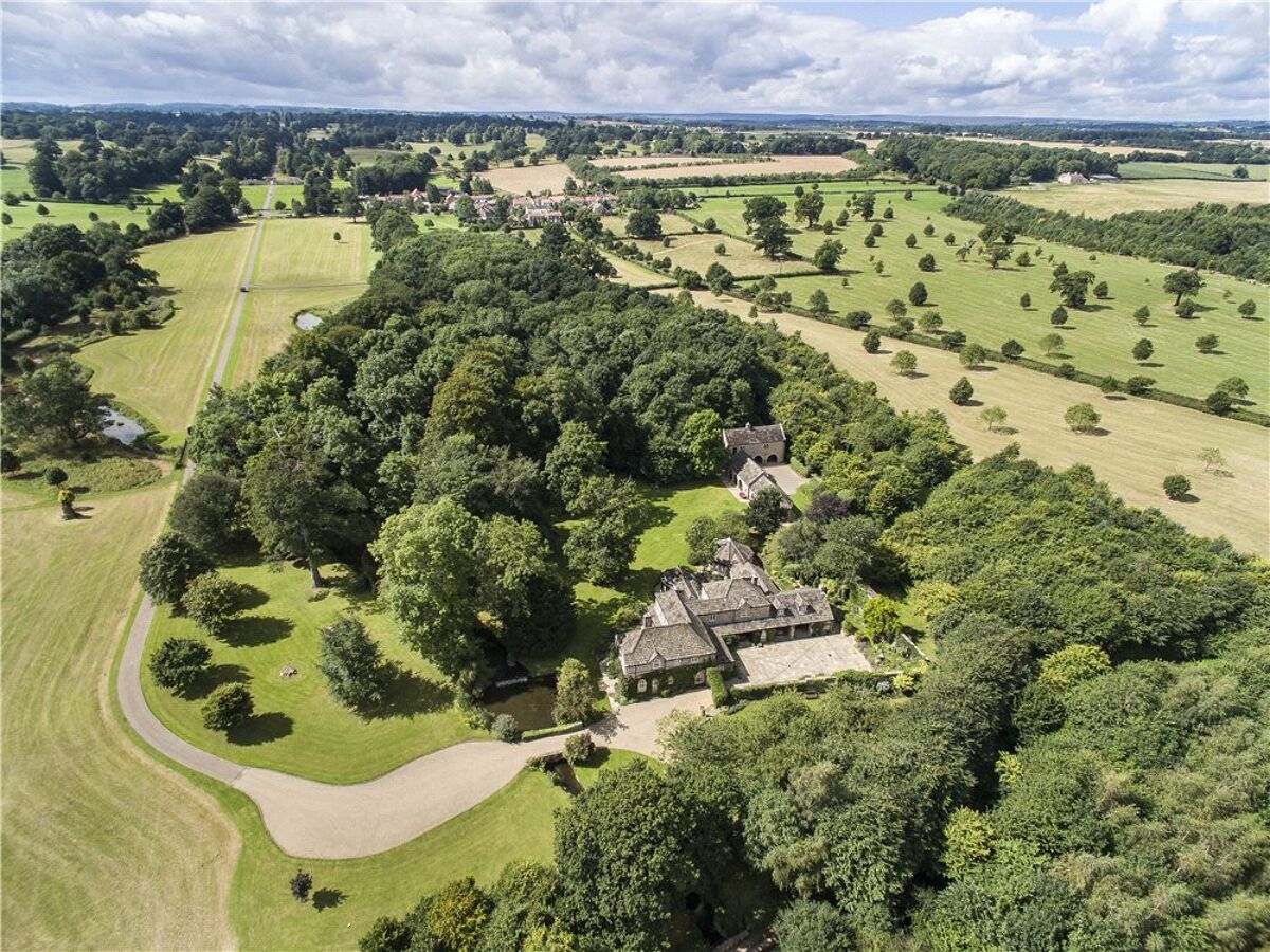 house for sale in Studley Roger, Ripon, North Yorkshire, HG4