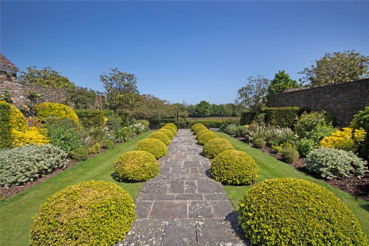 house for sale in La Rue Des Beaucamps, Castel, Guernsey, Channel