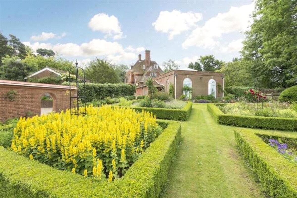 house for sale in Hosey Hill, Westerham, Kent, TN16 CHO160230