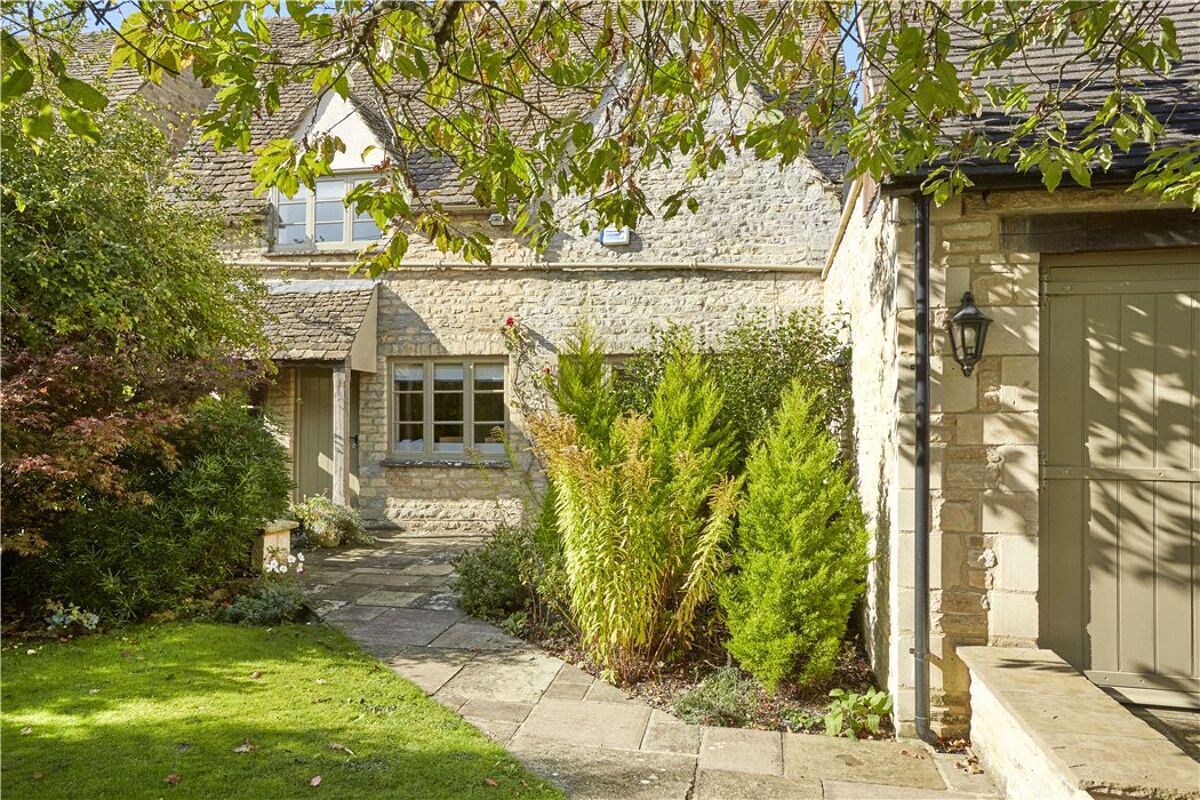 house for sale in The Hill, Burford, Oxfordshire, OX18 CHO160314 Knight Frank