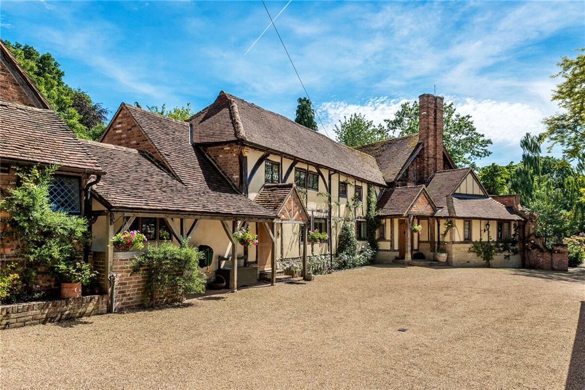 house for sale in Trumpet Hill Road, Nr Reigate, Surrey, RH2