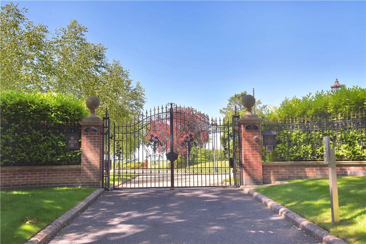 house for sale in Oxton Hill, Southwell, Nottinghamshire, NG25