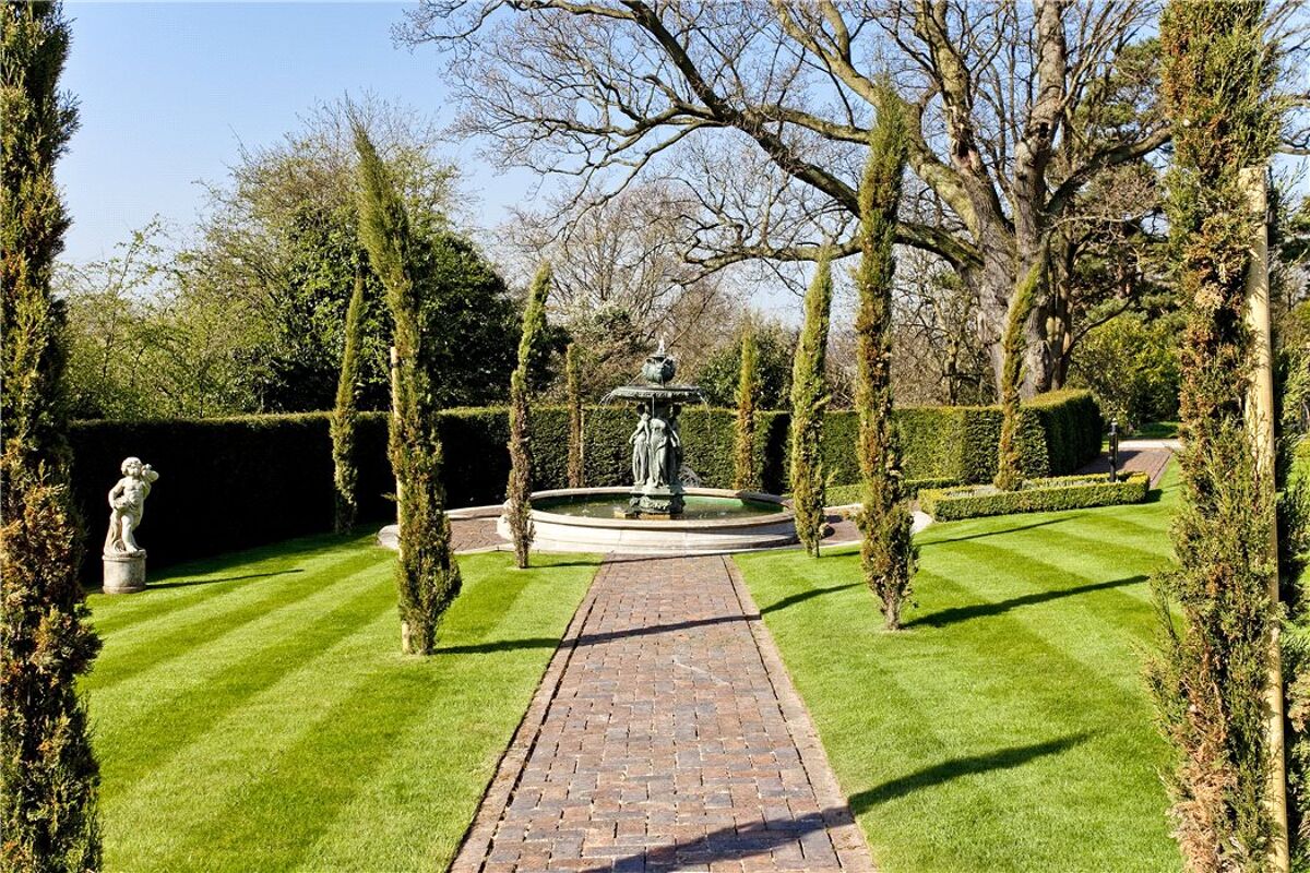 house for sale in Oxton Hill, Southwell, Nottinghamshire, NG25