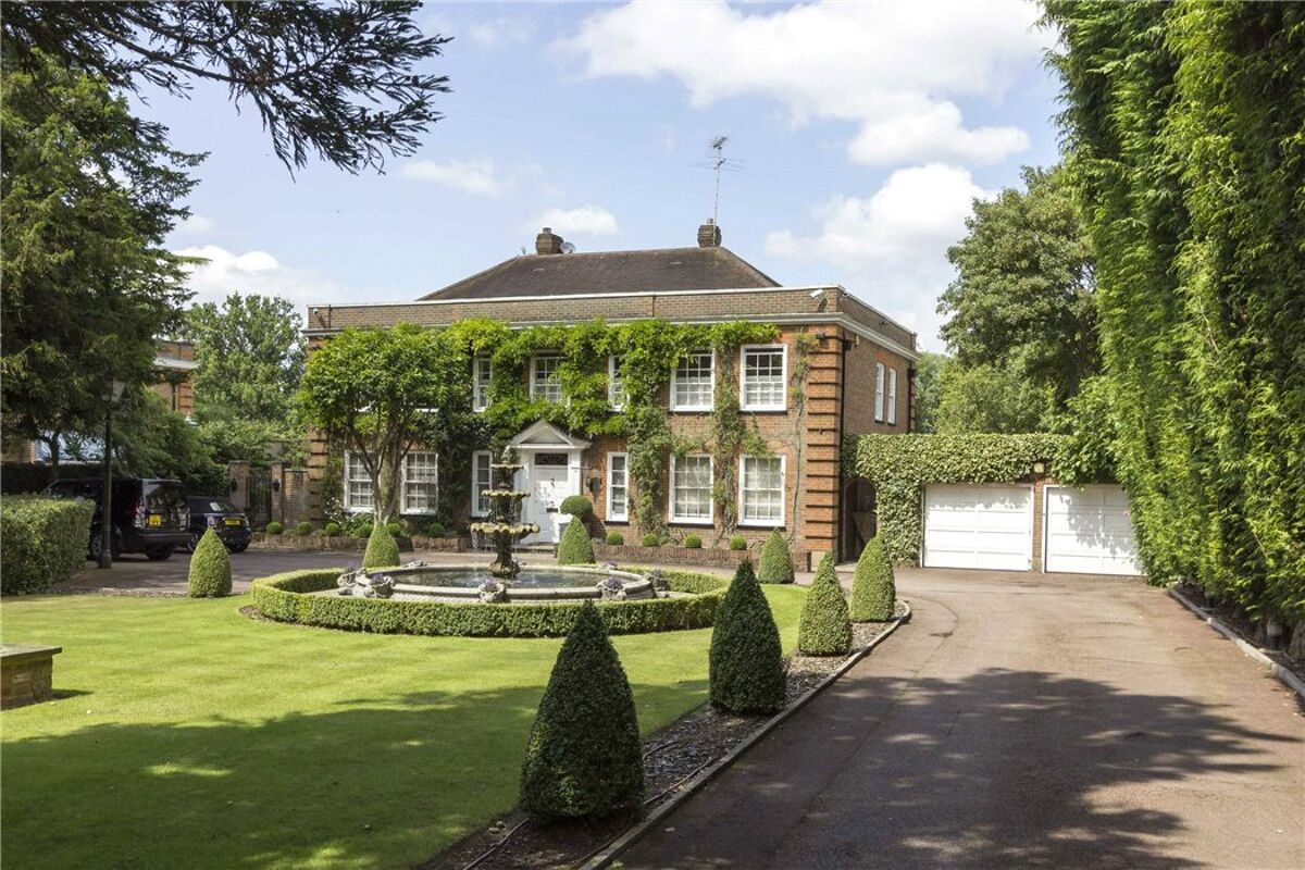 house for sale in Hadley Green Road, Monken Hadley, London, EN5