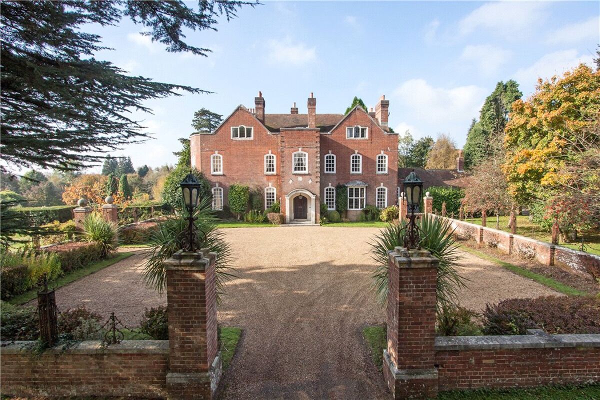 house for sale in Scotland Lane, Haslemere, Surrey, GU27 CHO180017