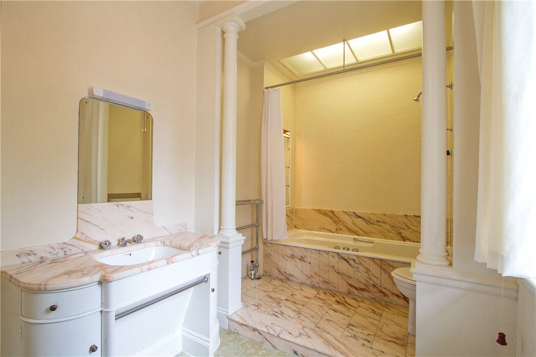 house for sale in Scotland Lane, Haslemere, Surrey, GU27 CHO180017