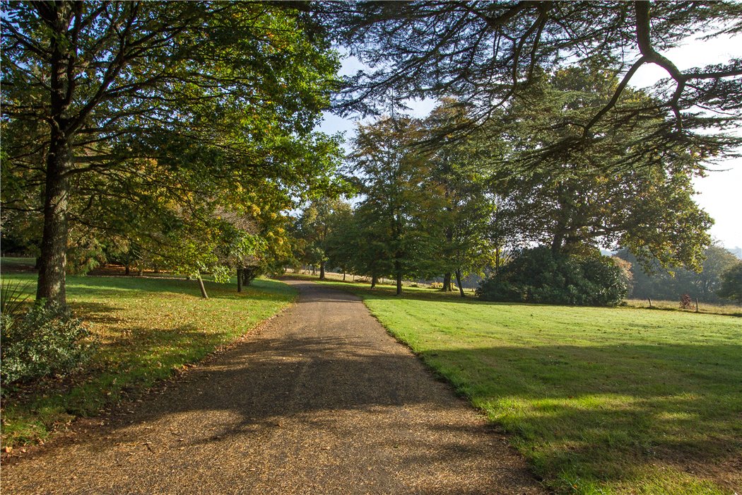 house for sale in Scotland Lane, Haslemere, Surrey, GU27 CHO180017