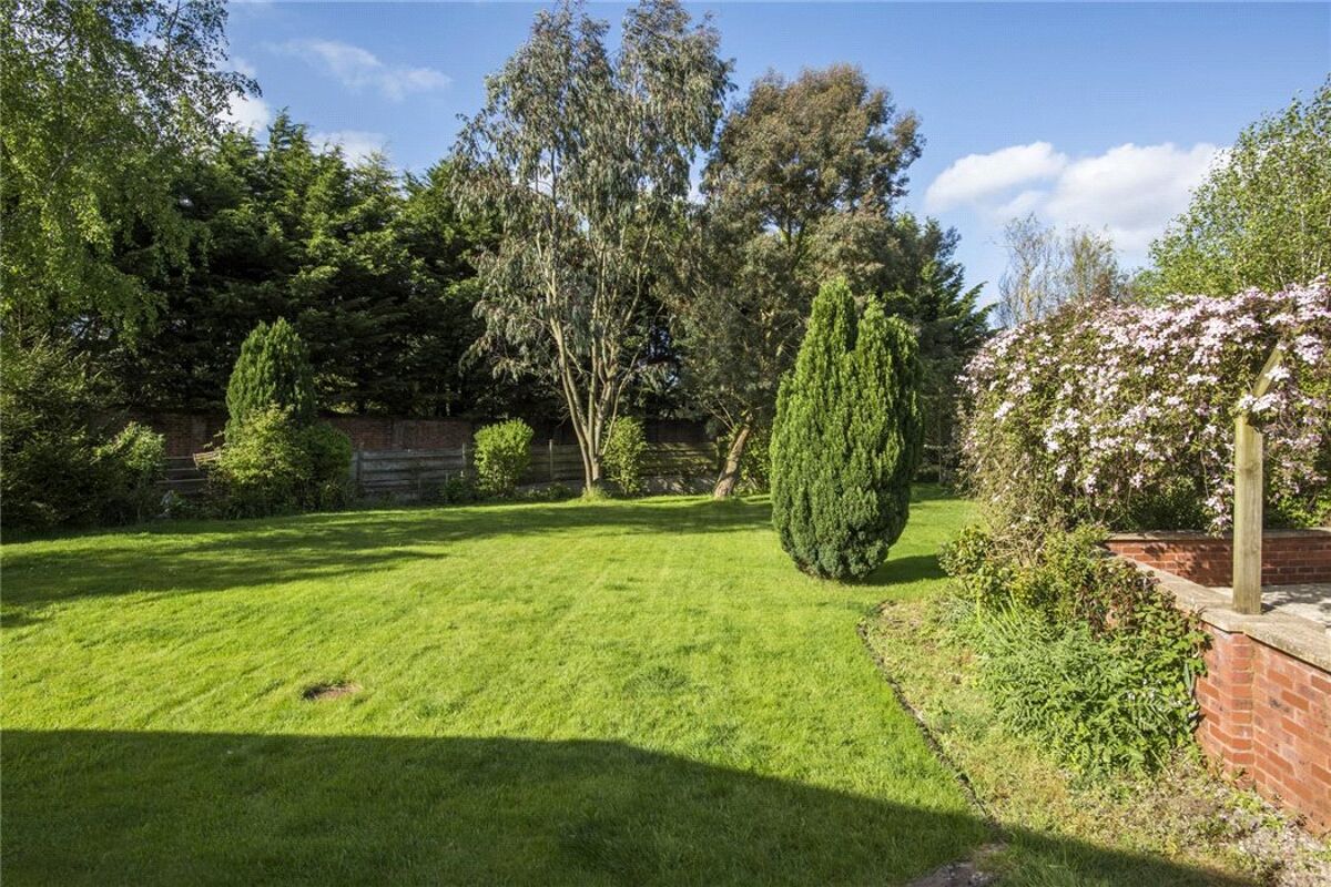 house for sale in Newton St. Cyres, Exeter, Devon, EX5 CHO180043