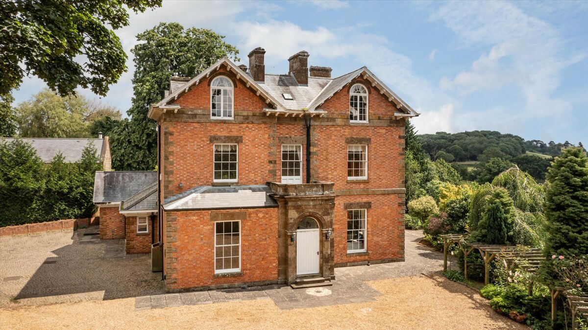 house for sale in Lower Tadmarton, Oxfordshire, OX15 5SW CHO180112