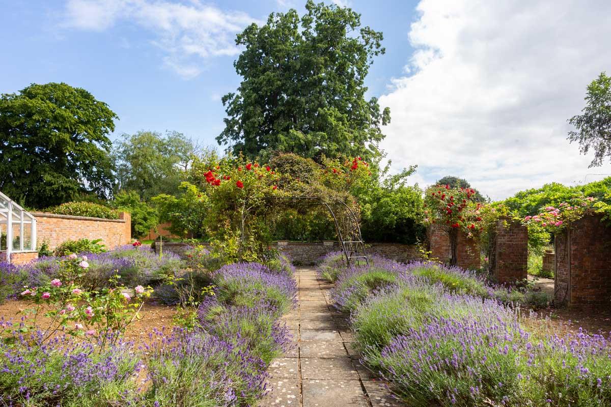 house for sale in Lower Tadmarton, Oxfordshire, OX15 5SW CHO180112