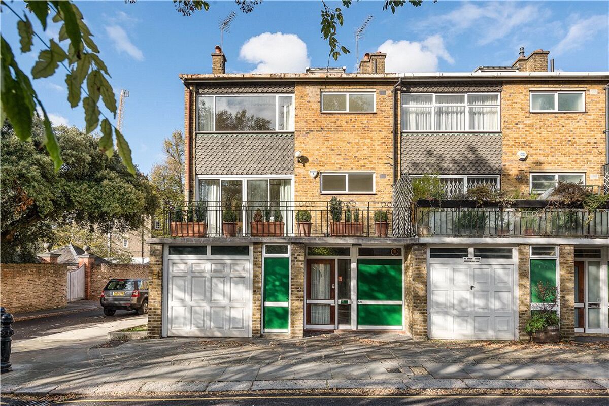 house for sale in Aubrey Walk, Kensington, London, W8 CHO180193