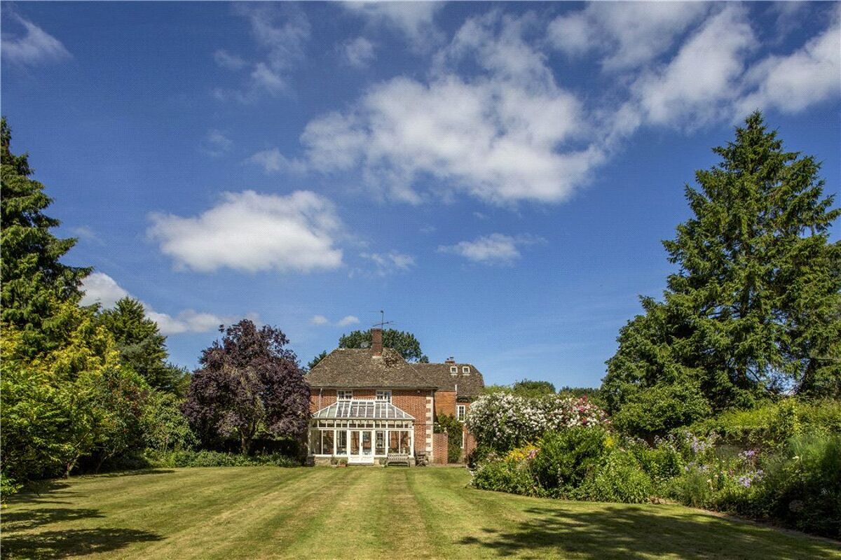 house for sale in Greenway Farmhouse, Greenway, Tockenham, Swindon, Wiltshire, SN4 CHO180346 house for sale in Greenway Farmhouse, Greenway, Tockenham, Swindon, Wiltshire, SN4 CHO180346