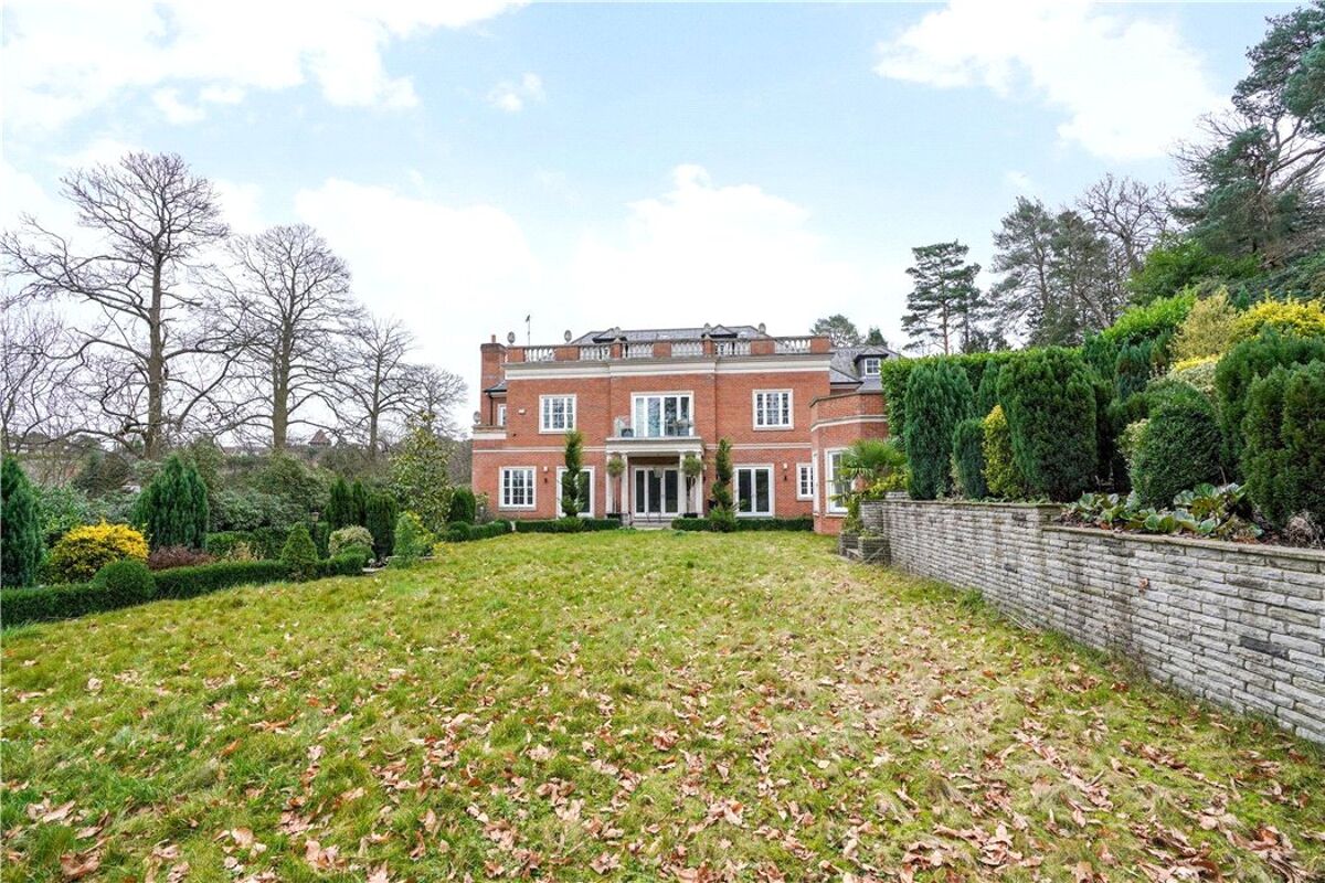 house for sale in Yaffle Road, St Hill, Weybridge, Surrey, KT13 CHO180348 Knight Frank