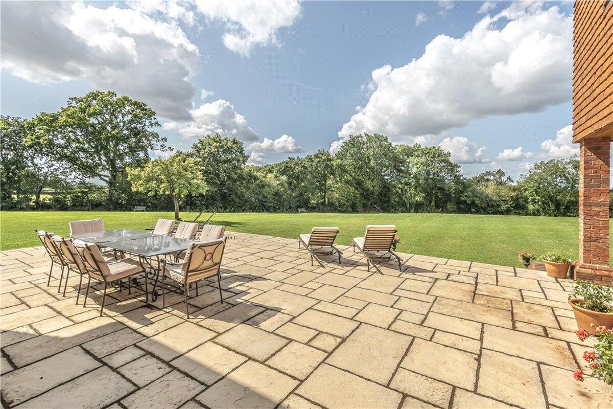 house for sale in Oak Road, Aylesbeare, Exeter, Devon, EX5 CHO190001