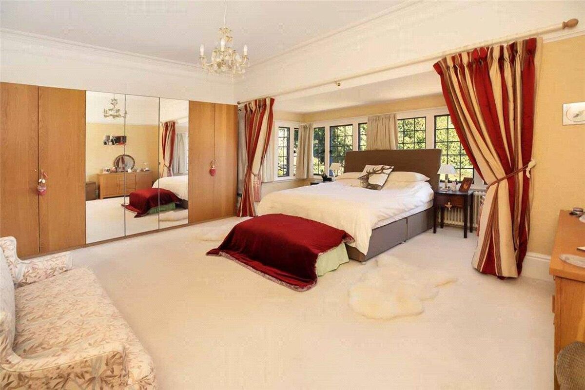 house for sale in Park, Mile End Road, Newton Abbot, Devon, TQ12 CHO190010 Knight