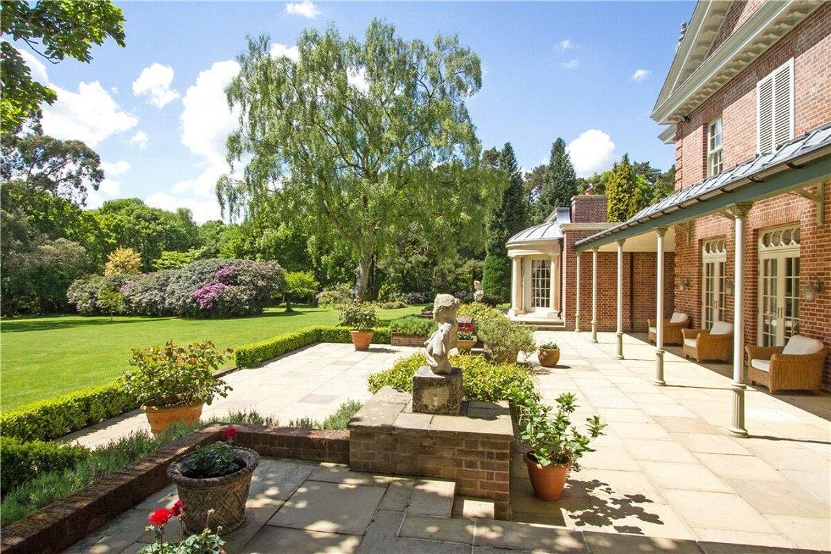 house for sale in Upper Durford Wood, Petersfield, West Sussex, GU31