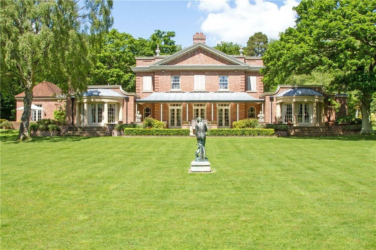 house for sale in Upper Durford Wood, Petersfield, West Sussex, GU31