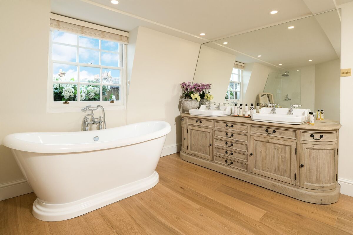 townhouse for sale in Johnstone Street, Bath, Somerset, BA2 CHO190231