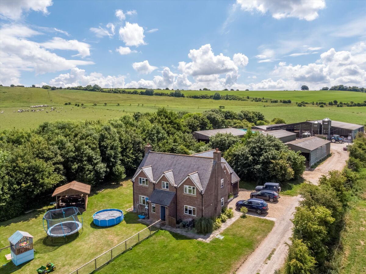 Farm/Estate for sale in Ogbourne St. Andrew, Marlborough, Wiltshire, SN8.. CHO190269 Knight